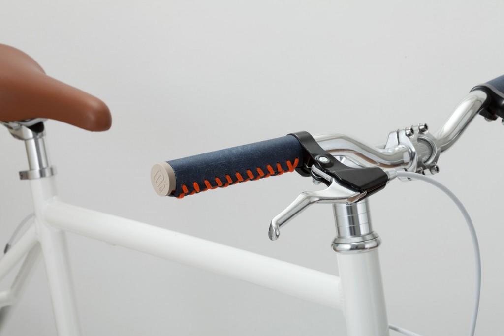 シリコーンゴム×デニムの新素材『SiX FABRIC』を採用した『SiX FABRIC Cycle Series』誕生 Handle Grip